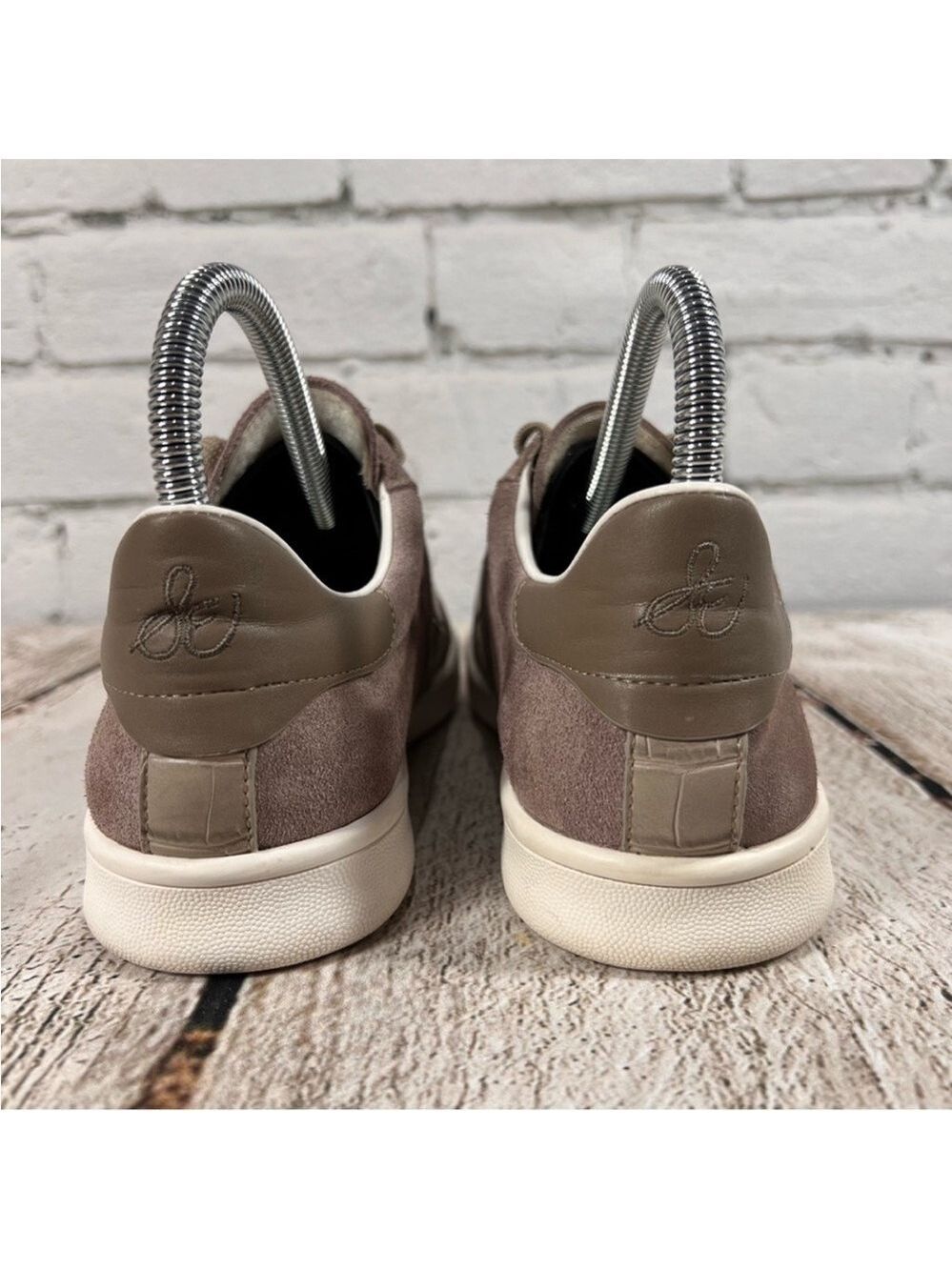 SAM EDELMAN Women's Marquette
Leather Sneakers Size 6 - Picture 4 of 10
